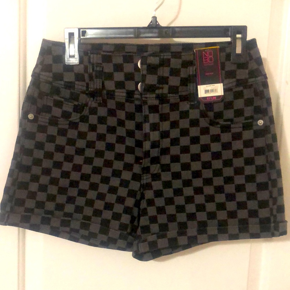 No boundaries checkered shorts